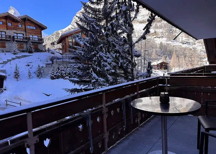 Alpine Black Pearl - Modern & Stylish By Inspiringplaces 公寓