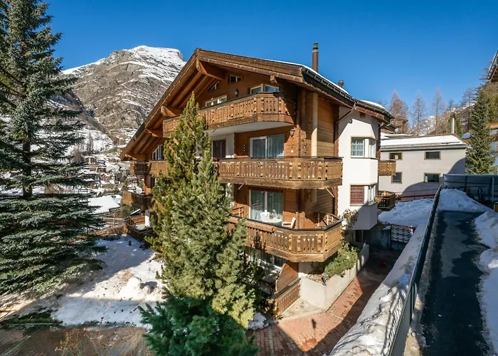 Alpine Black Pearl - Modern & Stylish By Inspiringplaces Apartment *