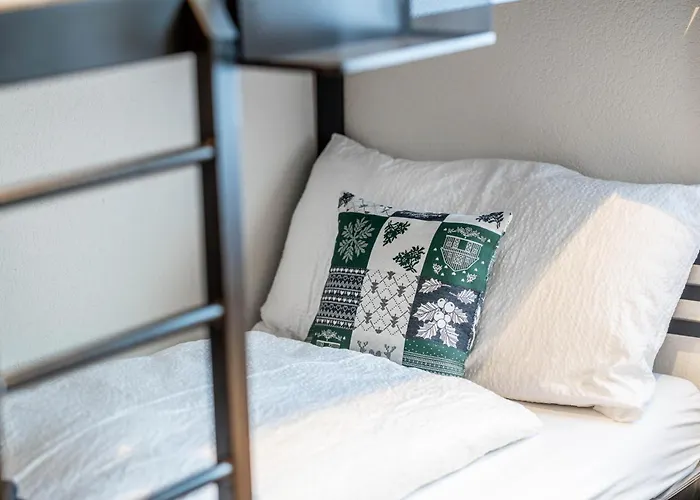 Alpine Black Pearl - Modern & Stylish By Inspiringplaces *