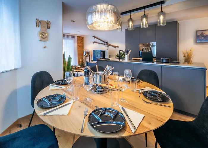 Alpine Black Pearl - Modern & Stylish By Inspiringplaces Lägenhet