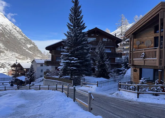 Alpine Black Pearl - Modern & Stylish By Inspiringplaces * Ζερμάτ